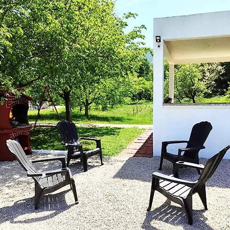 Weekend House Emma Casa de Férias